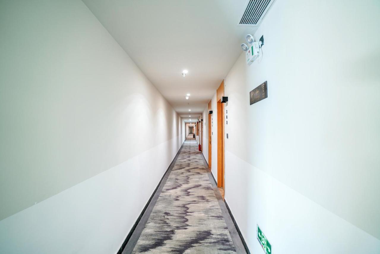 Felice Hotel-Guangzhou Baiyun International Airport Renhe Metro Station Branch Exterior foto