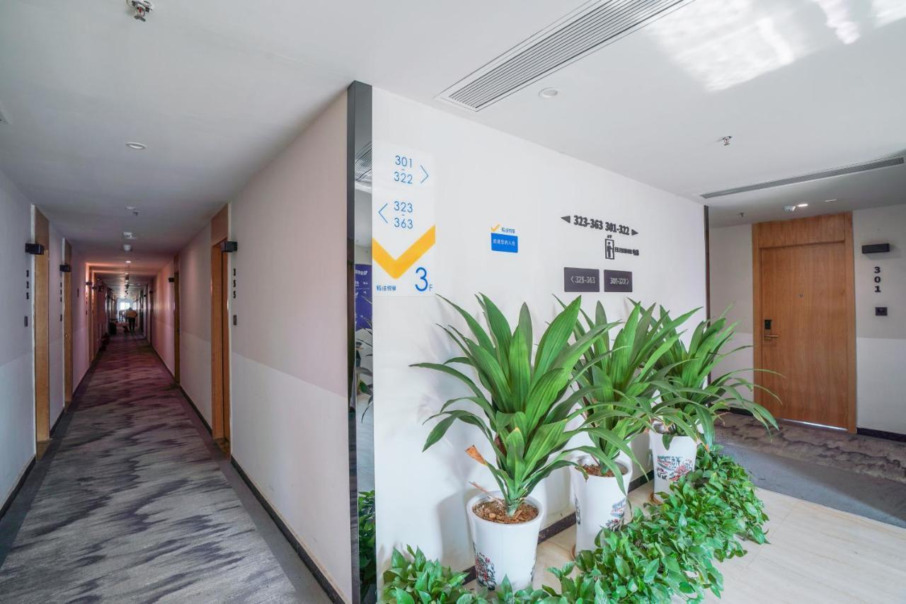 Felice Hotel-Guangzhou Baiyun International Airport Renhe Metro Station Branch Exterior foto